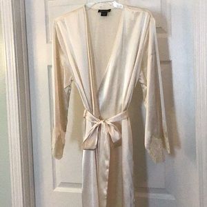 Woman’s night gown with robe.